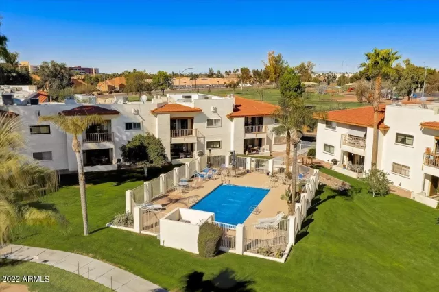 MLS: 6351686 Condo For Sale