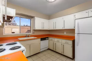 Photo #5: 6351714 Listing