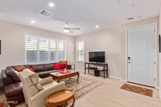 Photo #3: 6351750 Listing