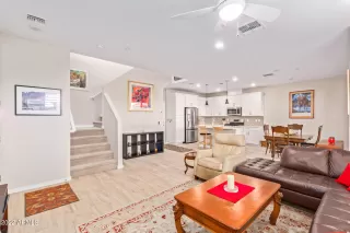 Photo #4: 6351750 Listing