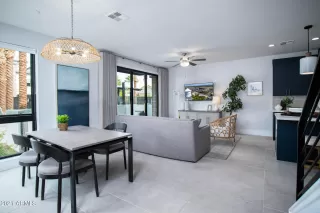 Photo #6: 6351836 Listing