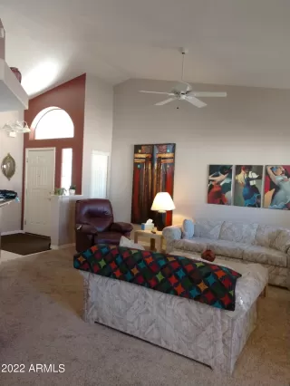 Photo #2: 6351902 Listing