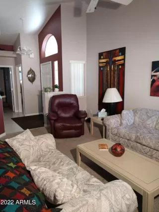 Photo #4: 6351902 Listing