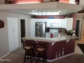 Photo #6: 6351902 Listing