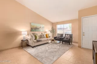 Photo #4: 6351984 Listing