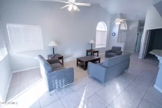 Photo #6: 6352040 Listing