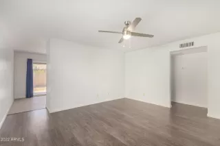 Photo #4: 6352234 Listing