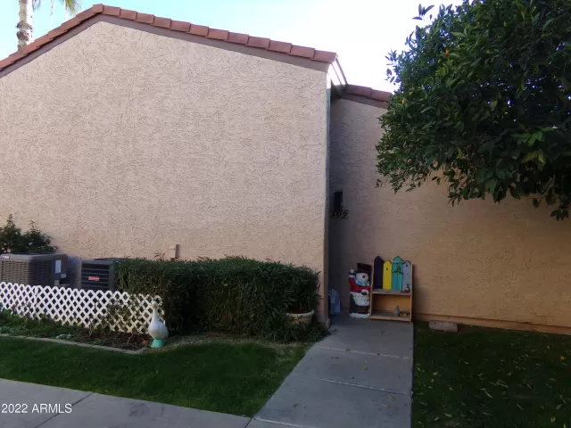 MLS: 6352272 Condo For Sale