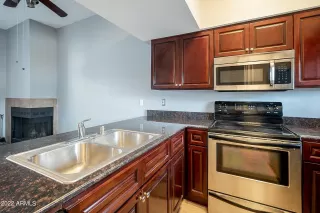 Photo #6: 6352287 Listing