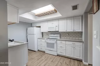 Photo #6: 6352787 Listing 