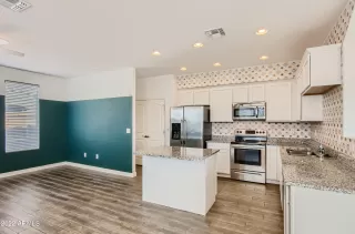 Photo #3: 6352805 Listing 