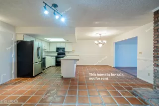 Photo #3: 6352833 Listing