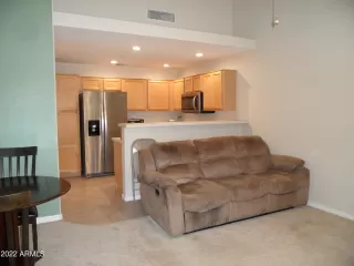 Photo #2: 6352871 Listing 