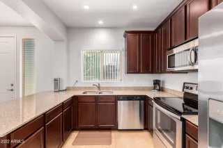 Photo #4: 6353066 Listing 