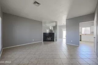 Photo #6: 6353069 Listing