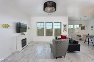 Photo #2: 6353226 Listing