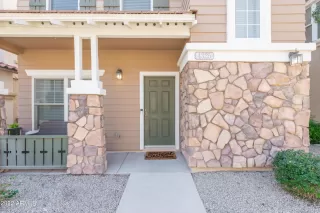 Photo #2: 6353617 Listing