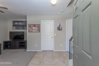 Photo #5: 6353617 Listing