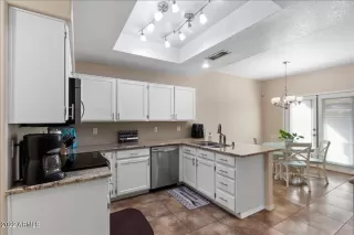 Photo #3: 6353645 Listing 