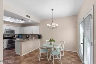 Photo #5: 6353645 Listing 