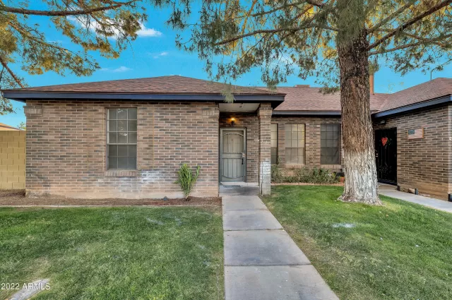 MLS: 6353728 Condo For Sale