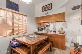 Photo #6: 6353755 Listing 