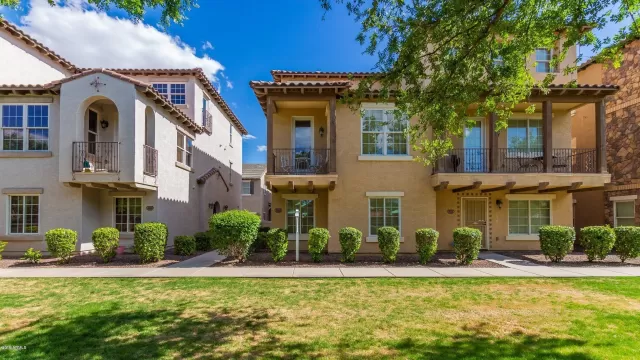 MLS: 6353783 Condo For Sale