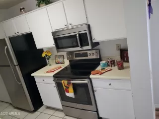 Photo #5: 6353790 Listing 