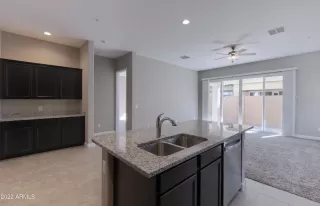 Photo #3: 6353796 Listing