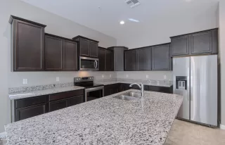Photo #4: 6353796 Listing