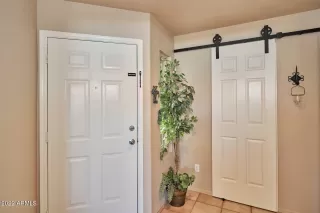 Photo #4: 6354148 Listing