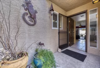 Photo #2: 6354194 Listing