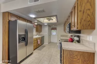 Photo #3: 6354194 Listing