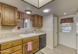 Photo #4: 6354194 Listing