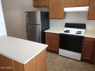 Photo #6: 6354245 Listing