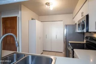 Photo #5: 6354467 Listing