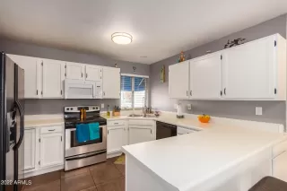 Photo #5: 6354561 Listing 