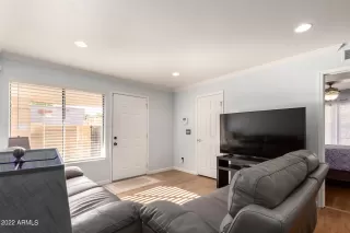 Photo #5: 6354959 Listing