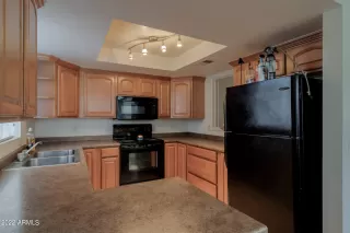 Photo #3: 6355154 Listing