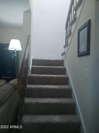 Photo #6: 6355530 Listing