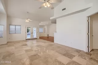 Photo #6: 6355888 Listing