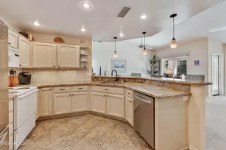 Photo #1: 6356321 Listing 