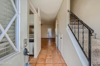 Photo #5: 6356434 Listing