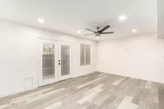 Photo #3: 6356733 Listing