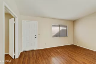 Photo #6: 6356806 Listing 