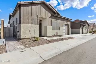 Photo #2: 6357219 Listing