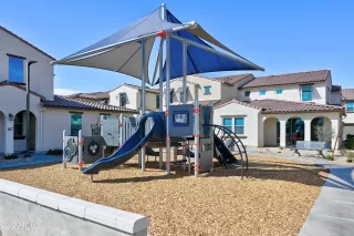 Photo #5: 6357434 Listing