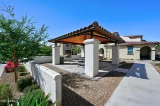 Photo #6: 6357434 Listing