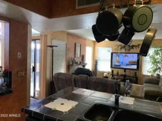 Photo #5: 6357855 Listing