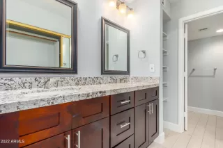 Photo #4: 6357976 Listing